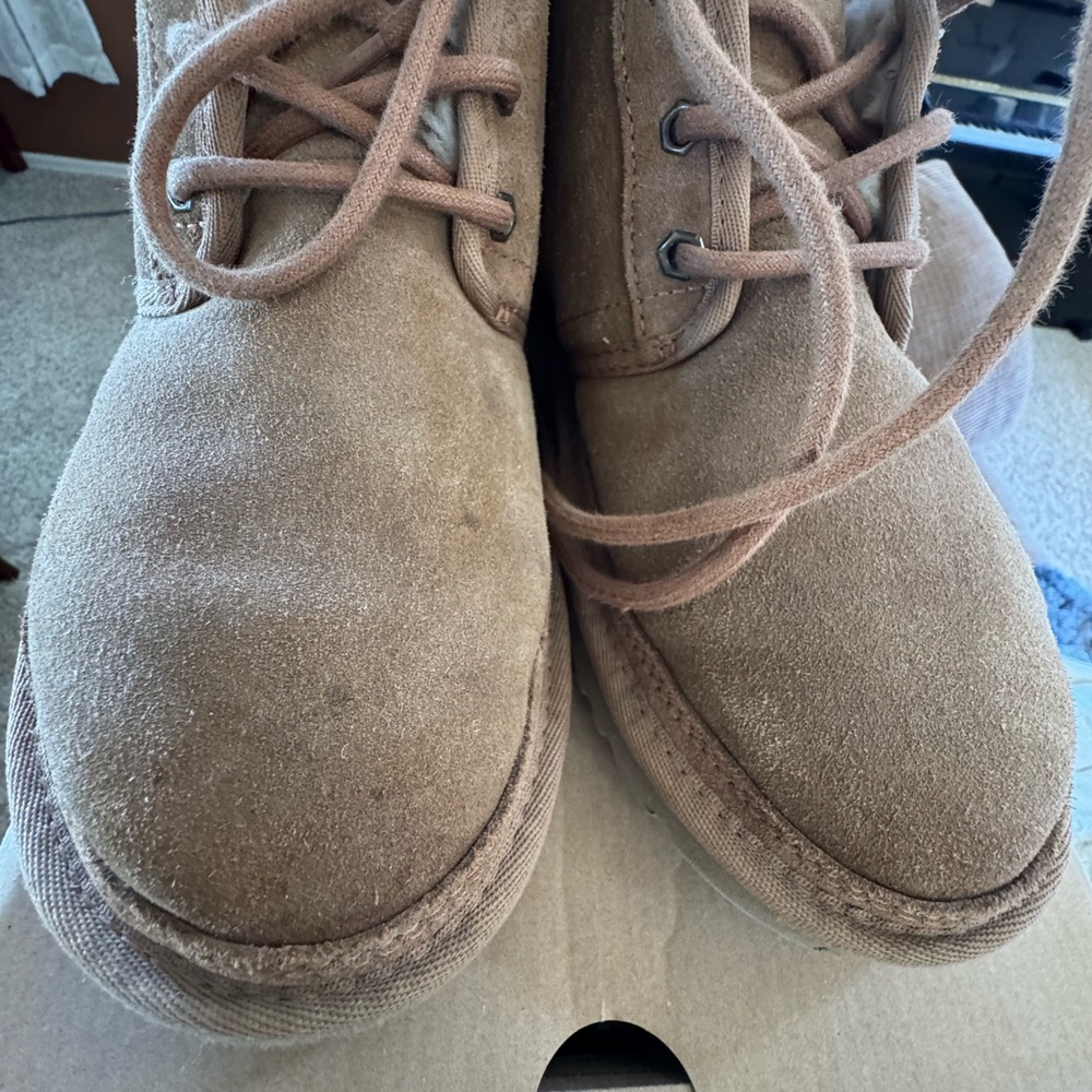 Uggs - Picture 5 of 5